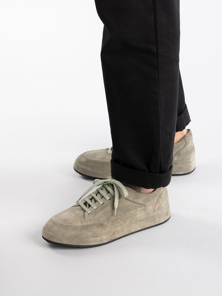 ACE 016 - Grey Suede Sneakers