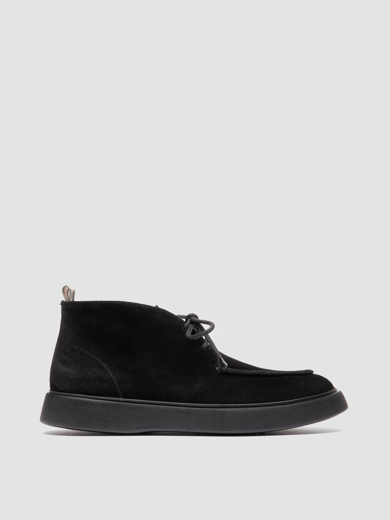 FRAME 002 - Brown Suede Chukka Boots