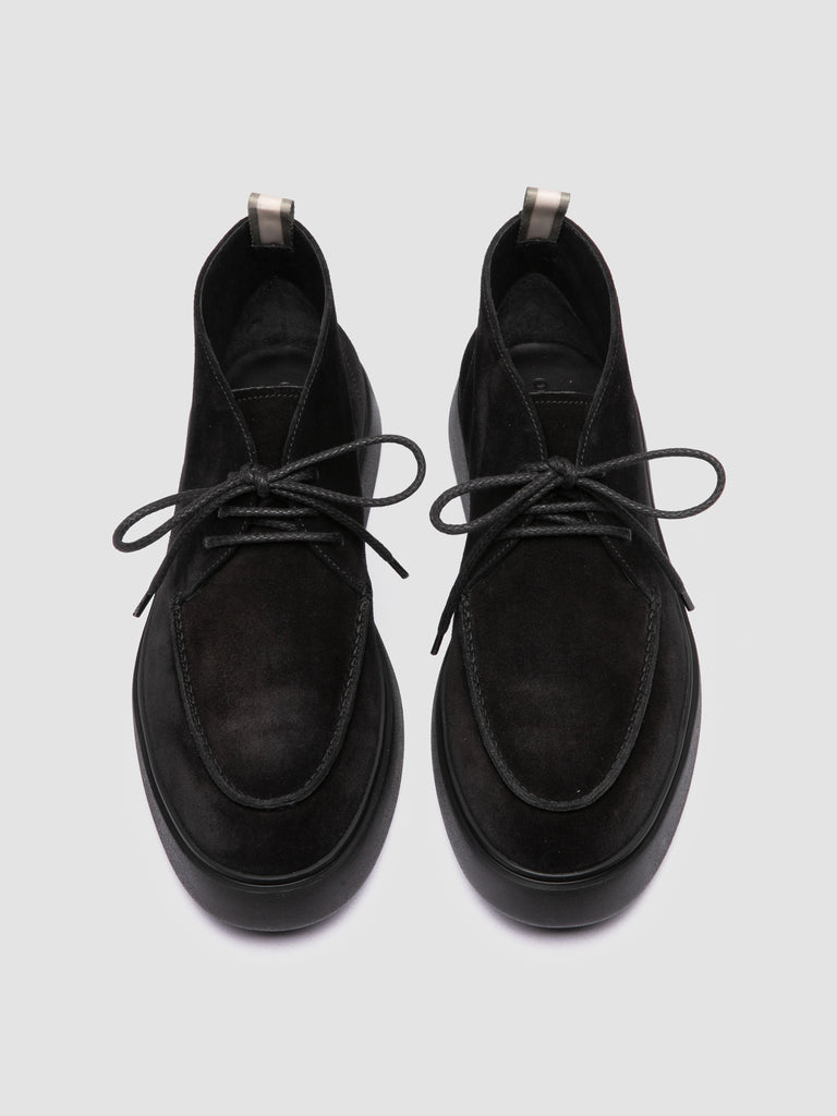 FRAME 002 - Brown Suede Chukka Boots