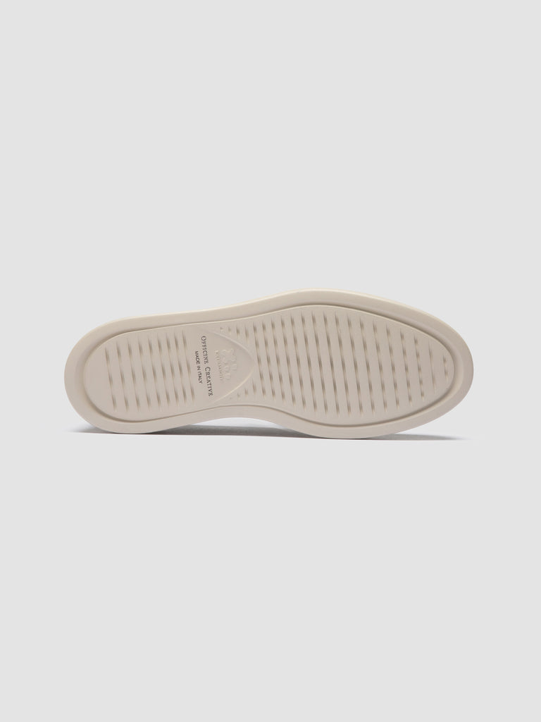FRAME 110 - Beige Suede Chukka Boots