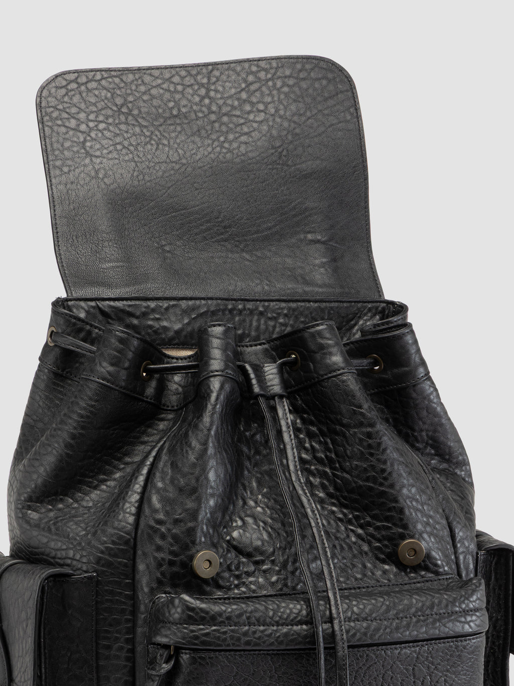 BOSTONIAN 003 - Black Leather Backpack - image 2,side view