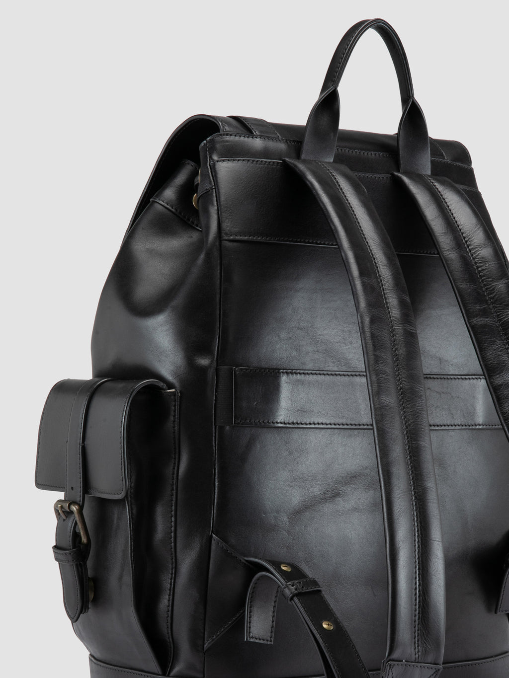 BOSTONIAN 003 - Black Leather Backpack - image 6,side view