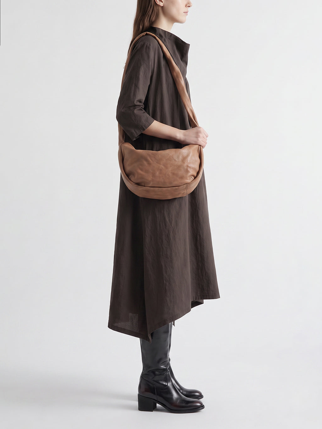 BOLINA 046 - Brown Leather Crossbody Bag - image 2,side view