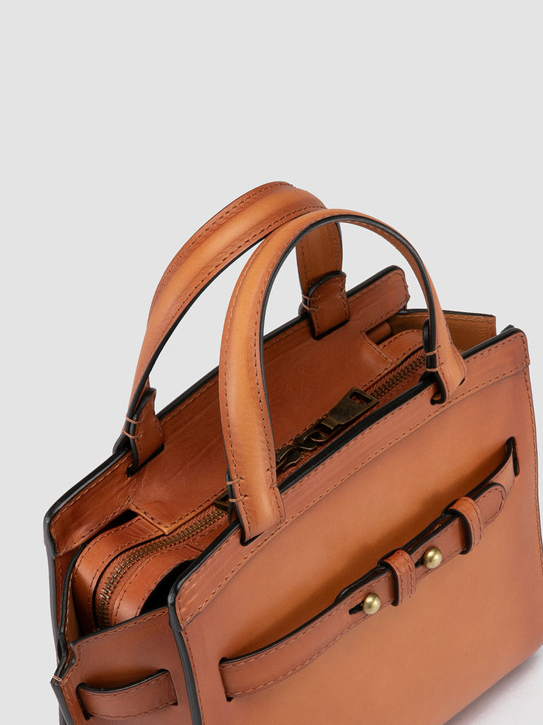 SADDLE 009 - Brown Leather Hand Bag