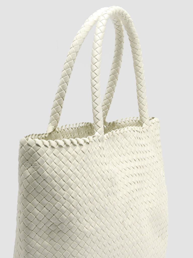 OC CLASS 35 - White Shoulder Bag