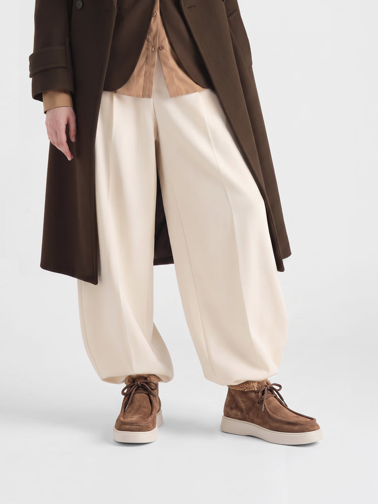 FRAME 110 - Beigefarbene Chukka-Stiefel aus Wildleder