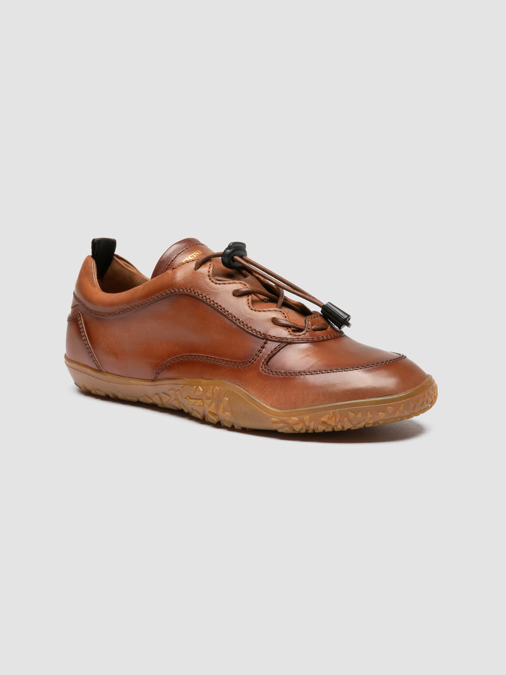 GHILLE 101 - Braune Low-Top-Sneaker aus Leder - image 3,side view