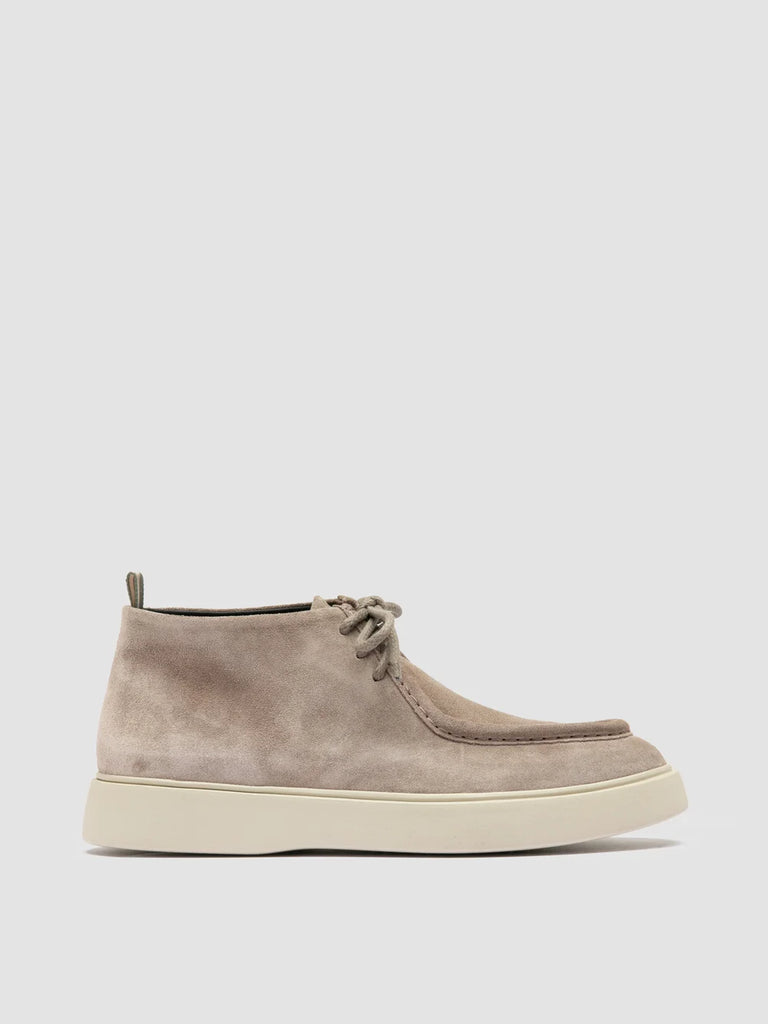 FRAME 012 - Grey Suede Chukka Boots