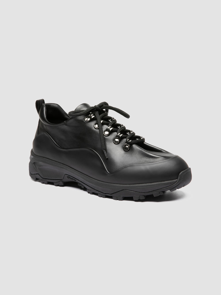 ITINERE 001 - Black Leather Low Top Sneakers