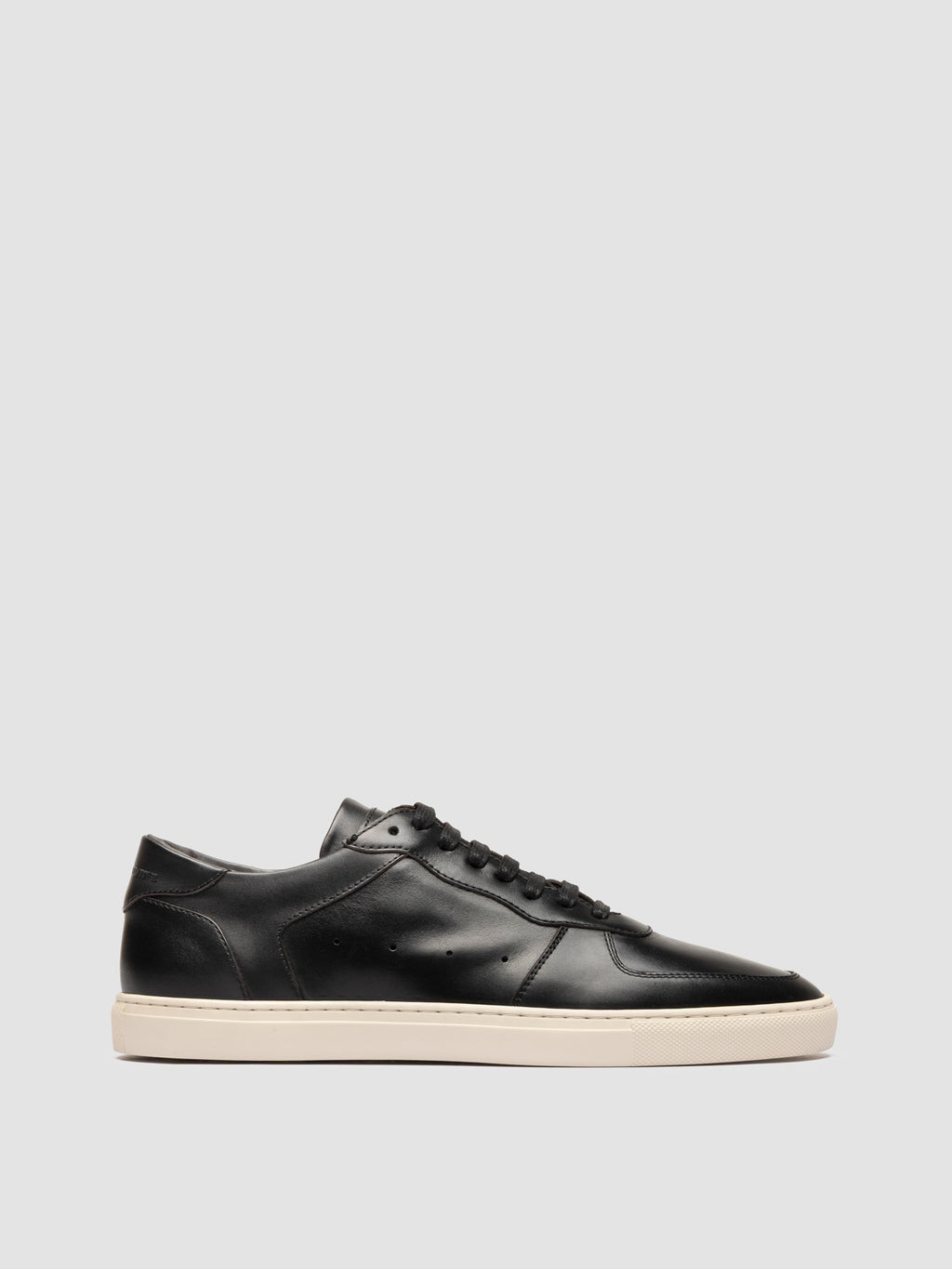 SISSO 001 - Sneaker Basse in Pelle Nera - image 1,side view