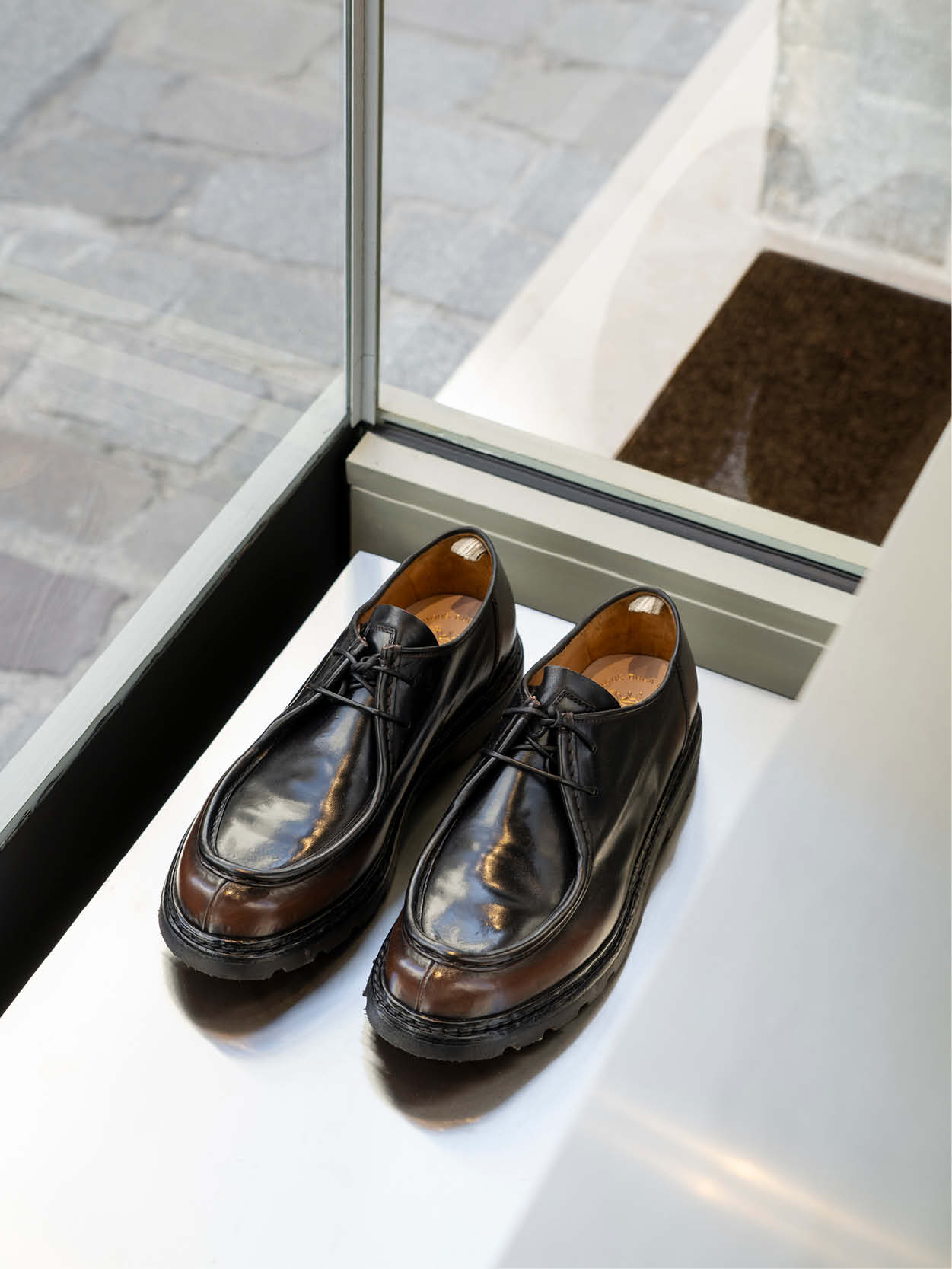 Officine Creative: Calzature e accessori artigianali