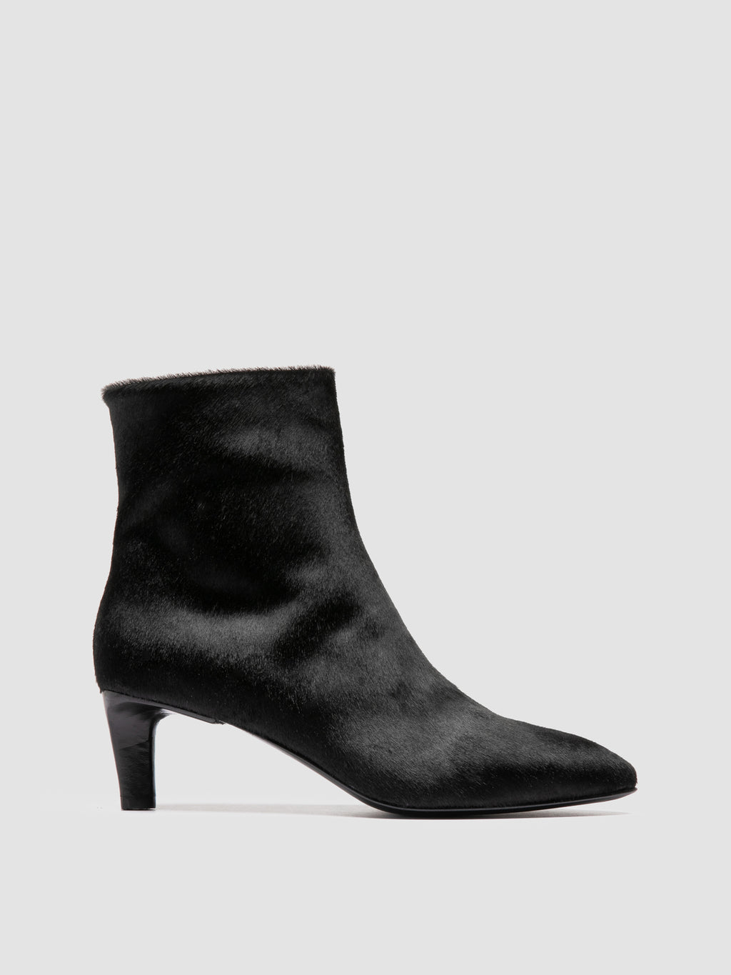 SUZY 008 - Black Leather Zipped Boots