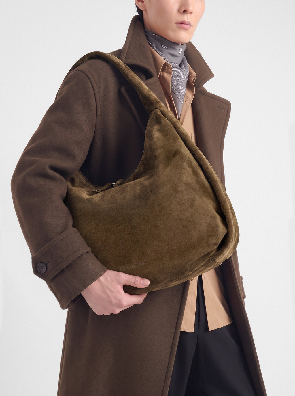 BOLINA 048 - Braune Umhängetasche aus Wildleder - image 2,side view