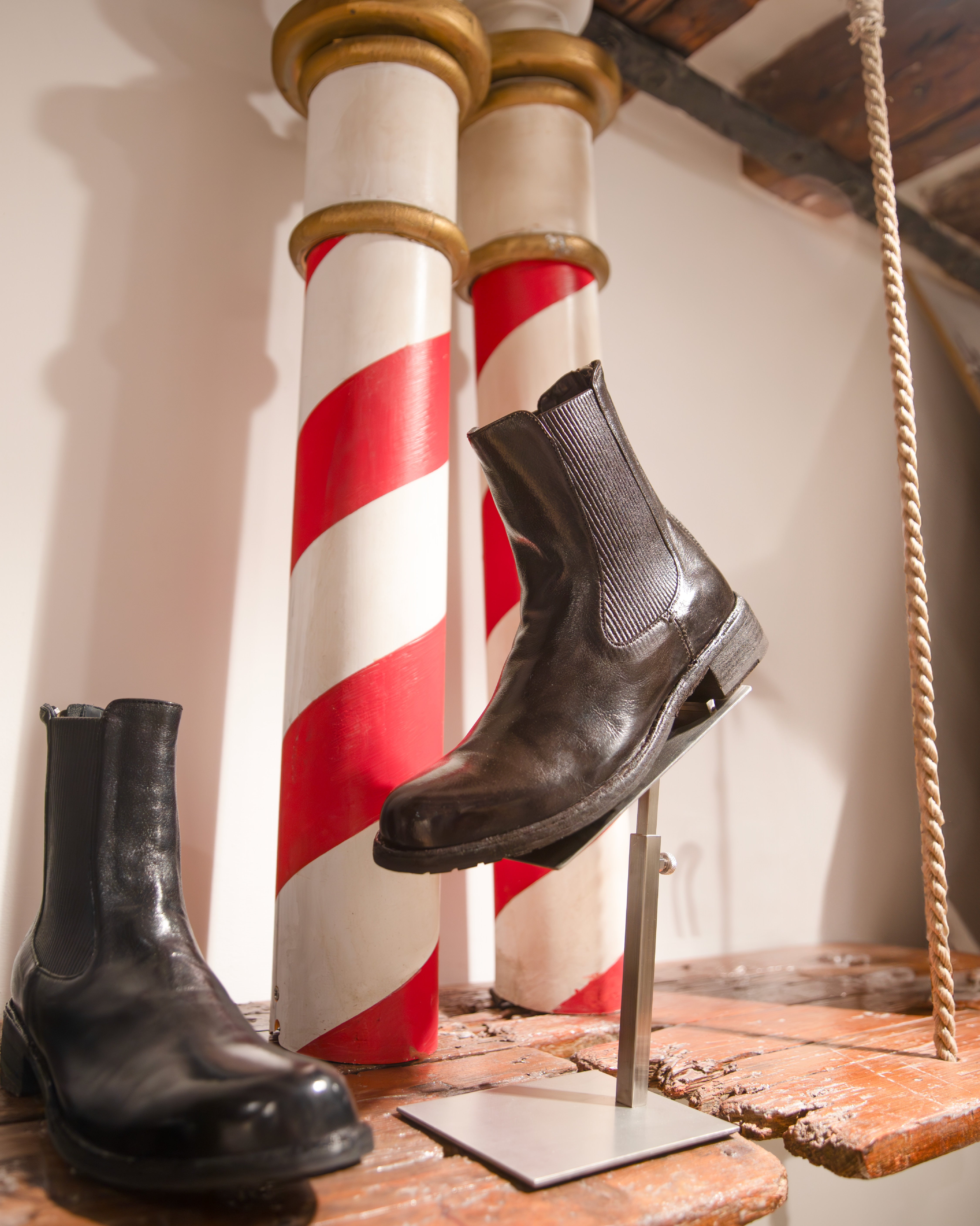 Officine Creative: Calzature e accessori artigianali